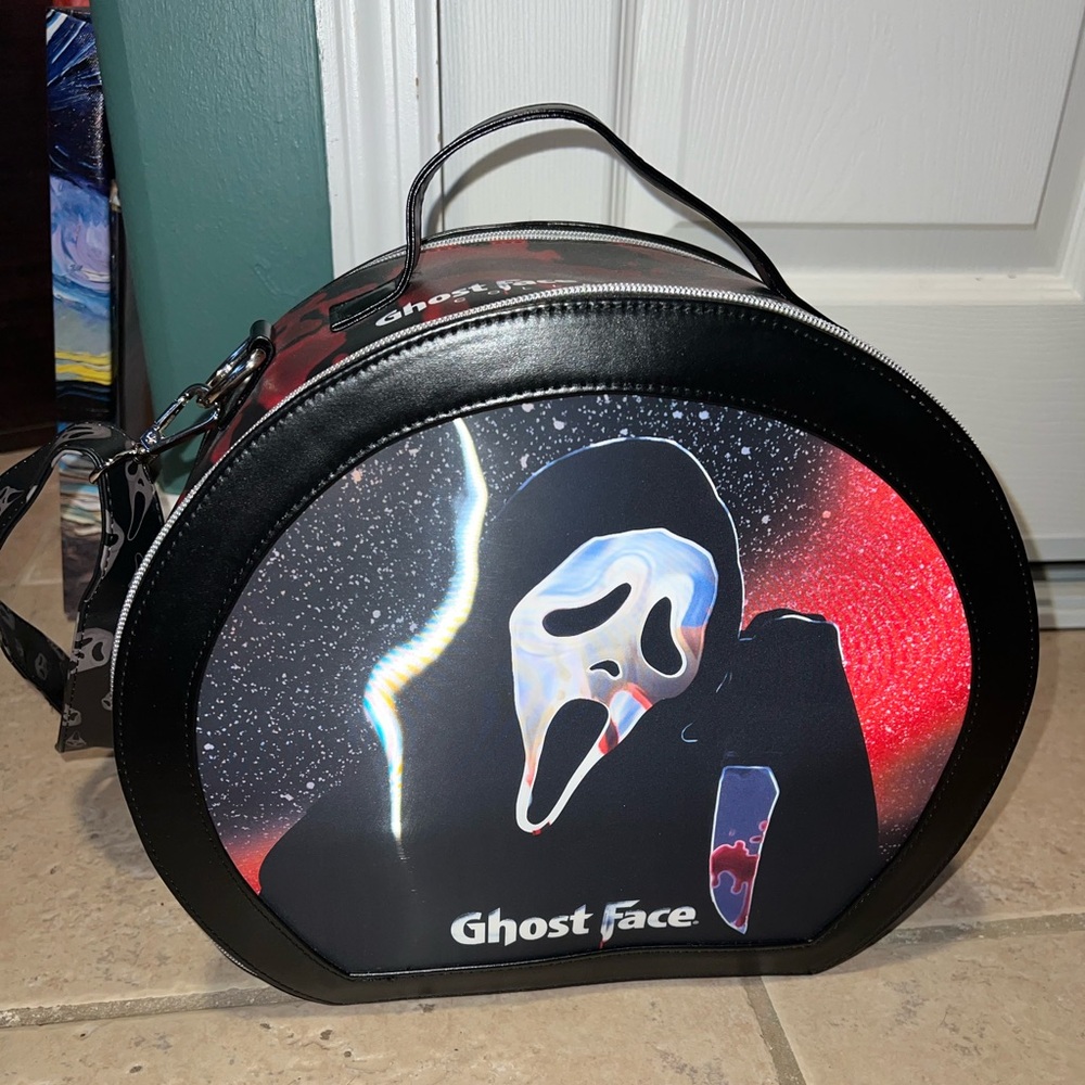 Glamlite x Ghostface collab bag